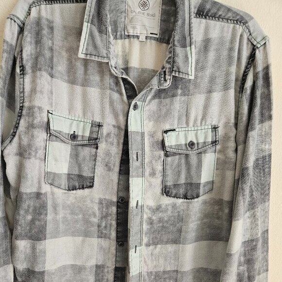 On the Bias Chambrais Soft Plaid Western Comfy Grey Country Concert Shirt L - Picture 3 of 5